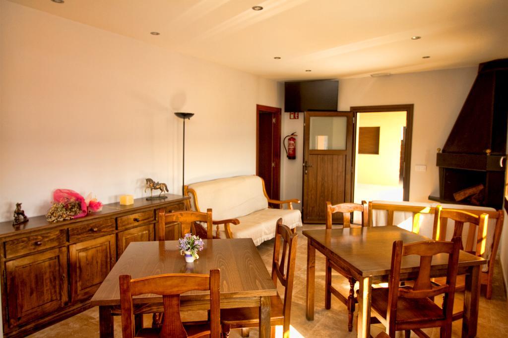 Casa Codeta Guest House La Almunia de San Juan Bagian luar foto
