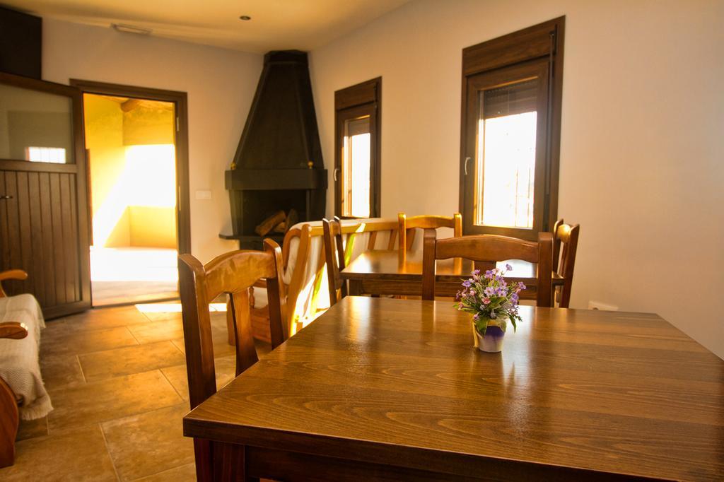 Casa Codeta Guest House La Almunia de San Juan Bagian luar foto